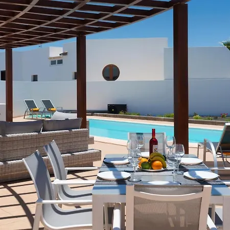 Villa Luar -secluded, Sophisticated & Chic Playa Blanca (Lanzarote)